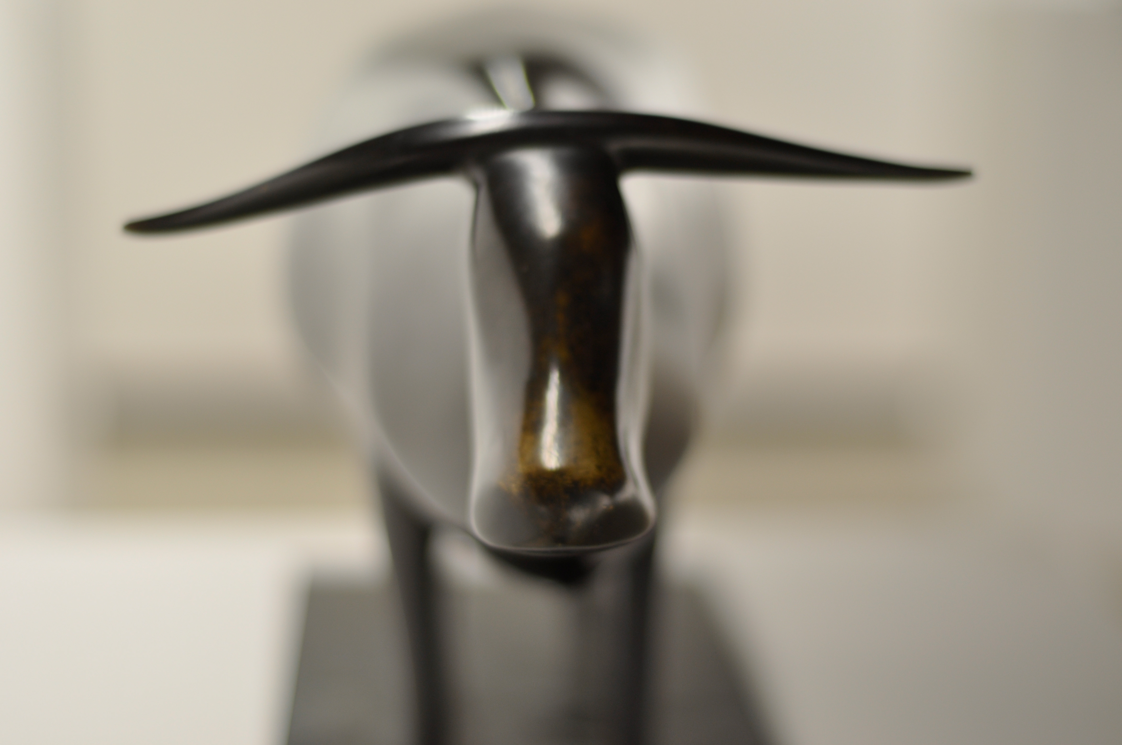 Stier Skulptur im Lehmbruckmuseum Duisburg